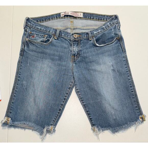 Hollister Pants - Hollister size 7 Juniors Stretch Bermuda Shorts Distressed Denim Shorts
